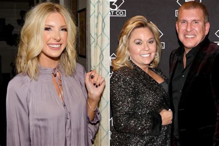 
Lindsie Chrisley Recounts Moment a Bystander Commented on Her Parents’ Sentencing: ‘Devastated’ 
