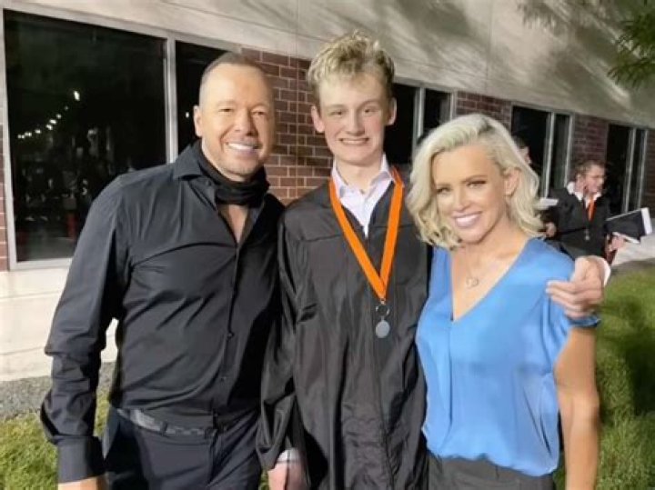 What Happened To Lee Ashers Face? Magician’s Family And Instagram Photos